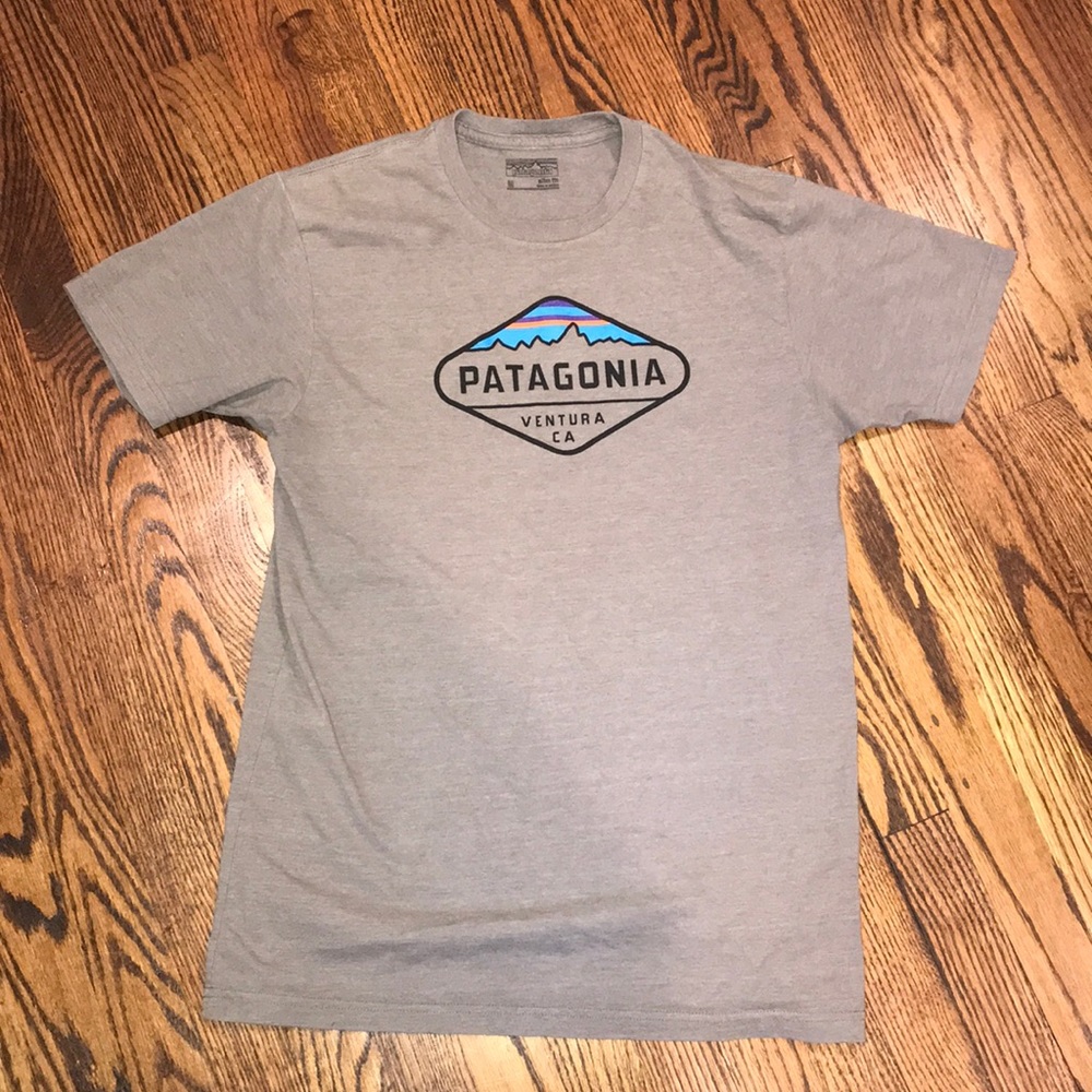 Men’s Medium Slim Fit Patagonia T-shirt